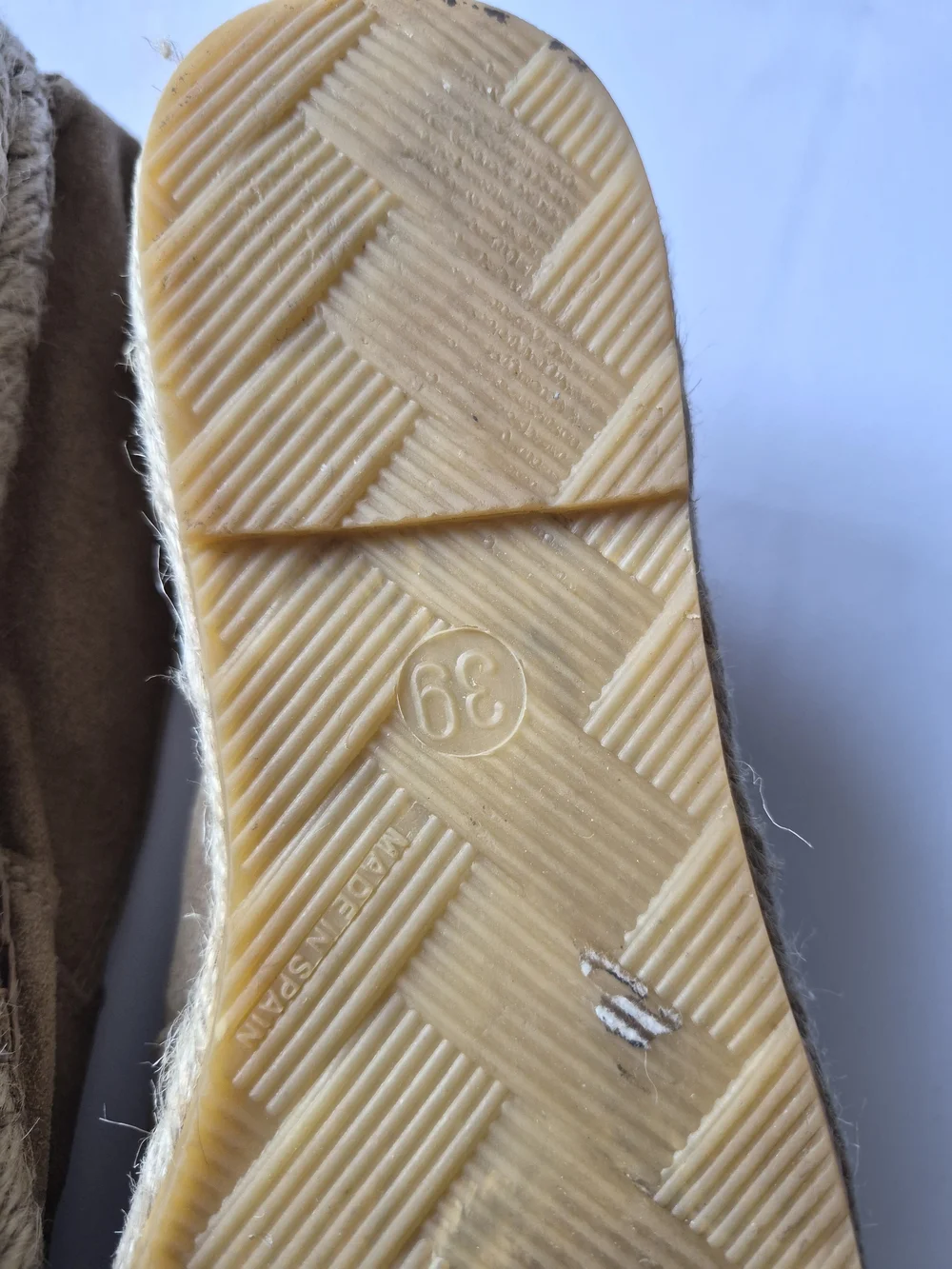 Free People Tan Suede Slip On Loafers Espadrilles Made in Spain Sz39